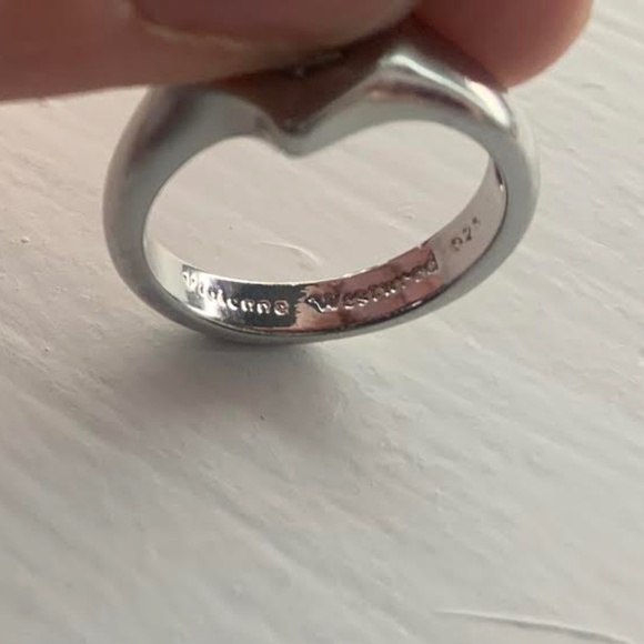 Vivienne Westwood Silver Heart Ring - Picture 3 of 8